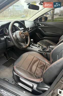 Хэтчбек Mazda 3 2015 в Запорожье