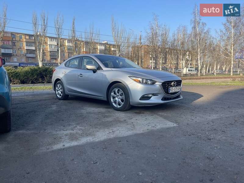 Седан Mazda 3 2018 в Кривом Роге