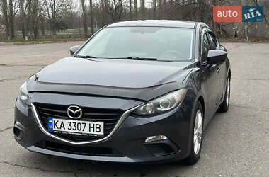 Седан Mazda 3 2015 в Тальном