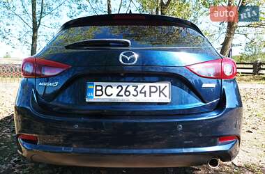 Хэтчбек Mazda 3 2017 в Калуше