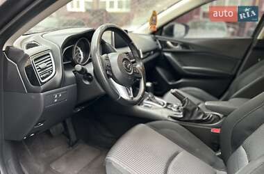 Седан Mazda 3 2015 в Киеве