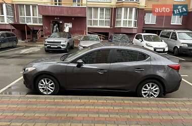 Седан Mazda 3 2015 в Киеве