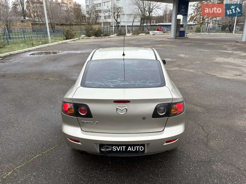 Седан Mazda 3 2005 в Николаеве