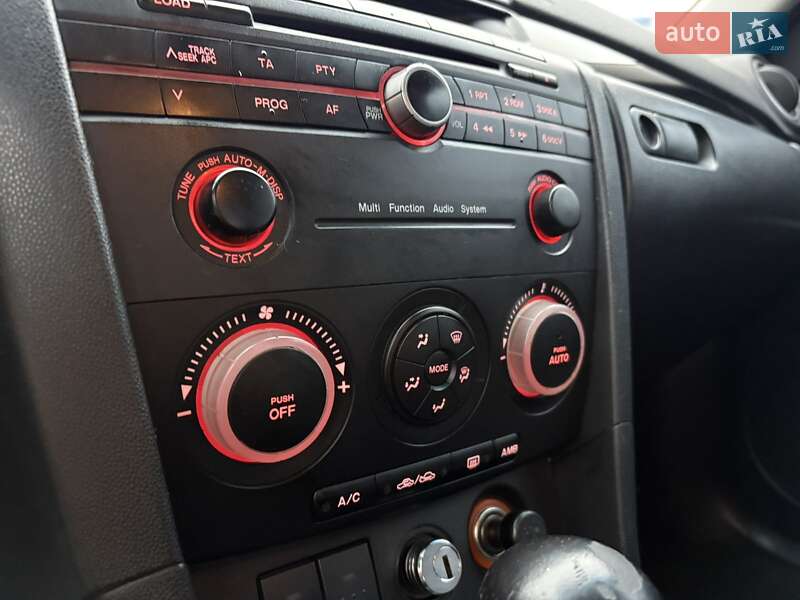 Седан Mazda 3 2005 в Николаеве