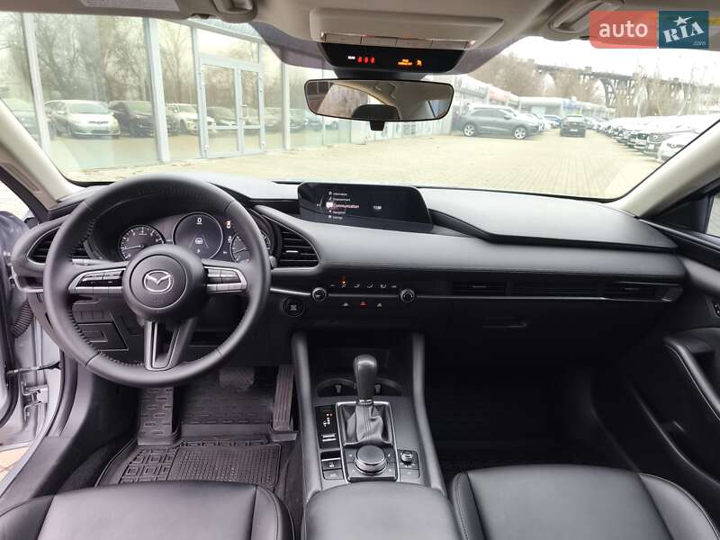 Седан Mazda 3 2019 в Днепре