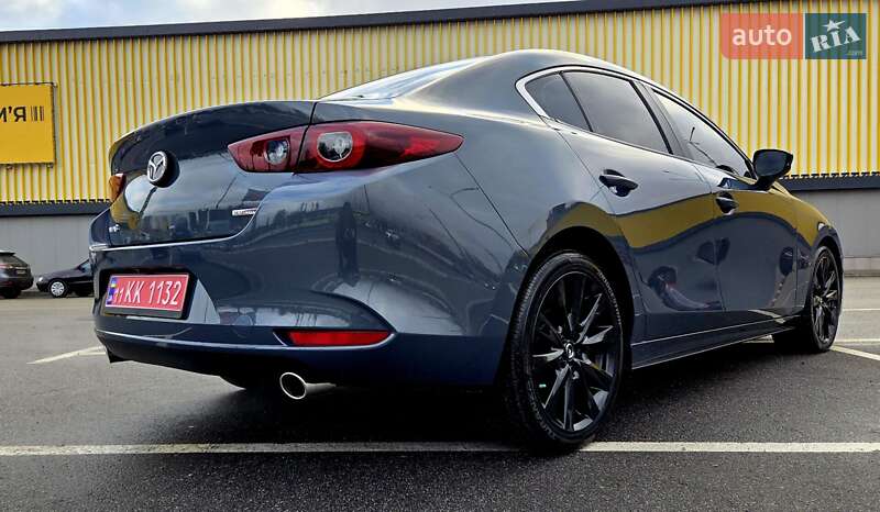 Седан Mazda 3 2023 в Киеве
