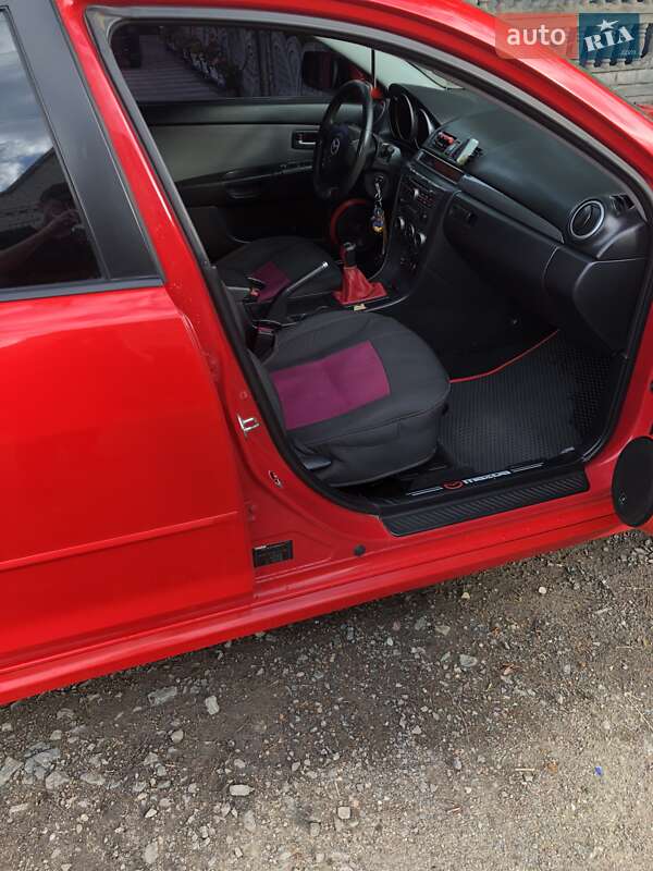 Седан Mazda 3 2008 в Смоліному