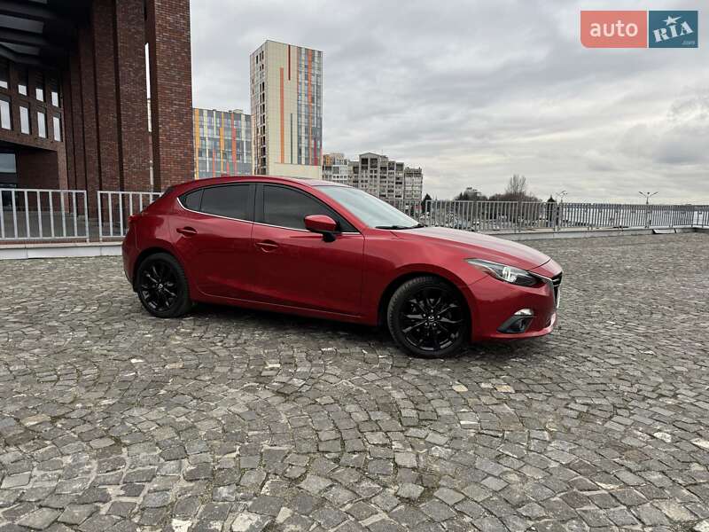 Хэтчбек Mazda 3 2013 в Днепре