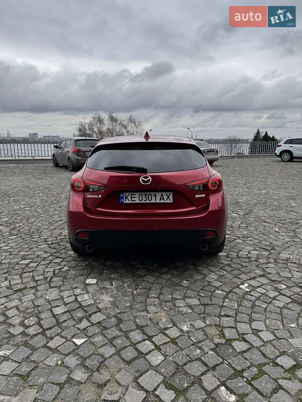 Хэтчбек Mazda 3 2013 в Днепре