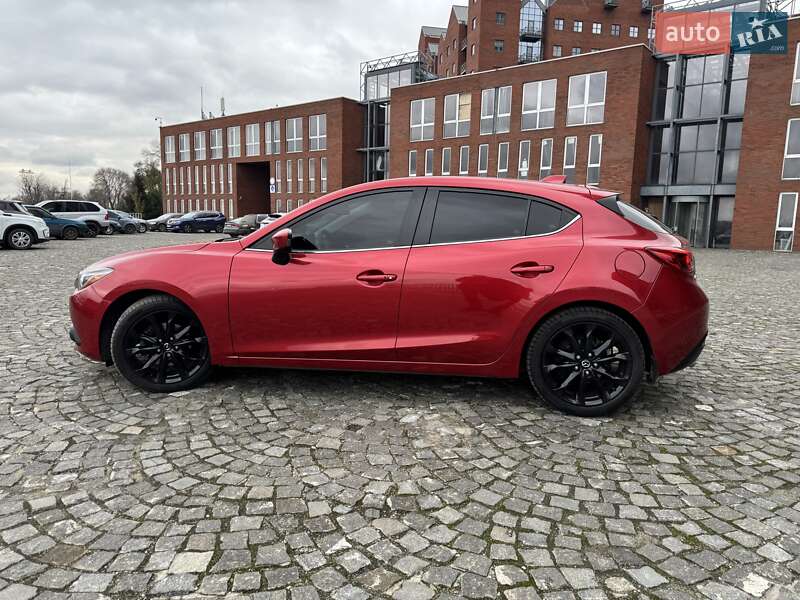 Хэтчбек Mazda 3 2013 в Днепре