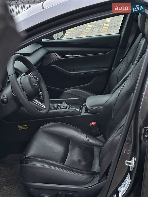 Седан Mazda 3 2020 в Киеве