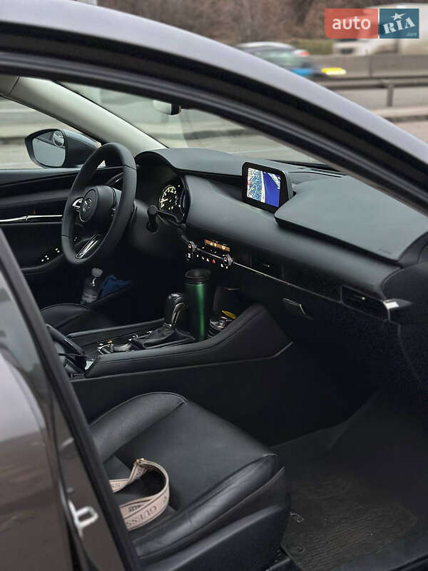 Седан Mazda 3 2020 в Киеве