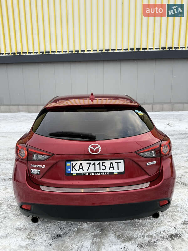 Хэтчбек Mazda 3 2015 в Киеве