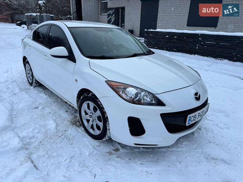 Седан Mazda 3 2013 в Прилуках