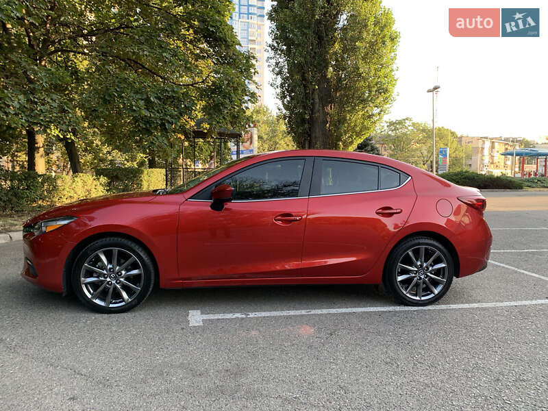 Седан Mazda 3 2018 в Одесі
