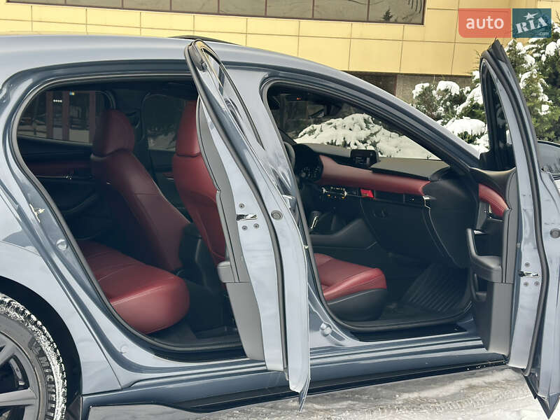 Хетчбек Mazda 3 2020 в Запоріжжі