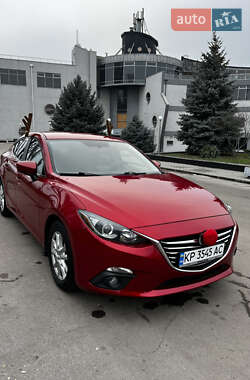 Седан Mazda 3 2015 в Запорожье