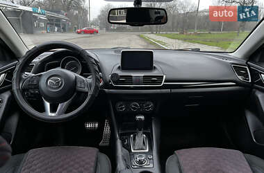Седан Mazda 3 2015 в Запорожье