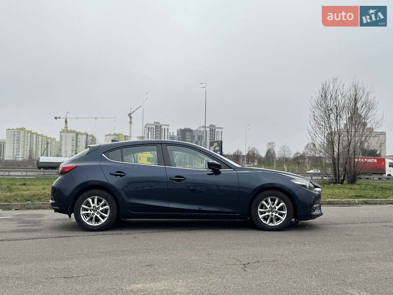 Хетчбек Mazda 3 2016 в Києві