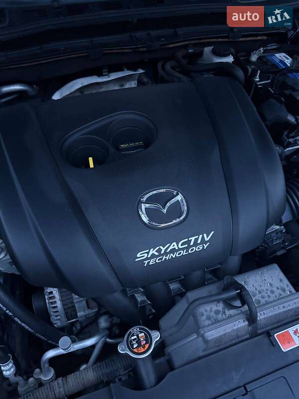Седан Mazda 3 2016 в Кропивницком