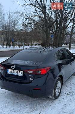 Седан Mazda 3 2016 в Кропивницком