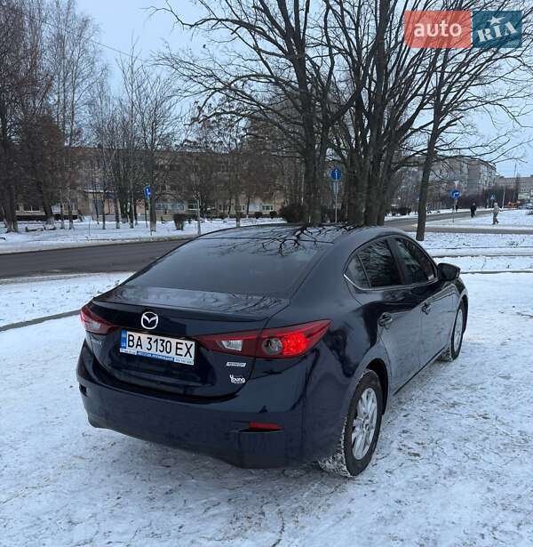 Седан Mazda 3 2016 в Кропивницком