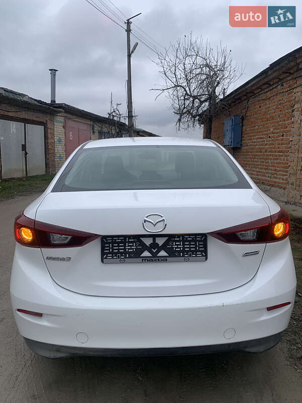 Седан Mazda 3 2018 в Каменец-Подольском