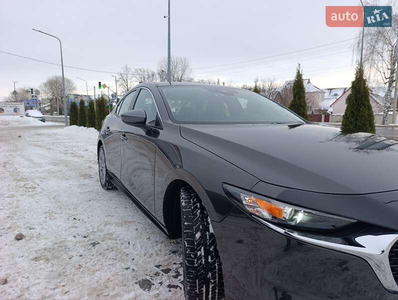 Седан Mazda 3 2022 в Киеве