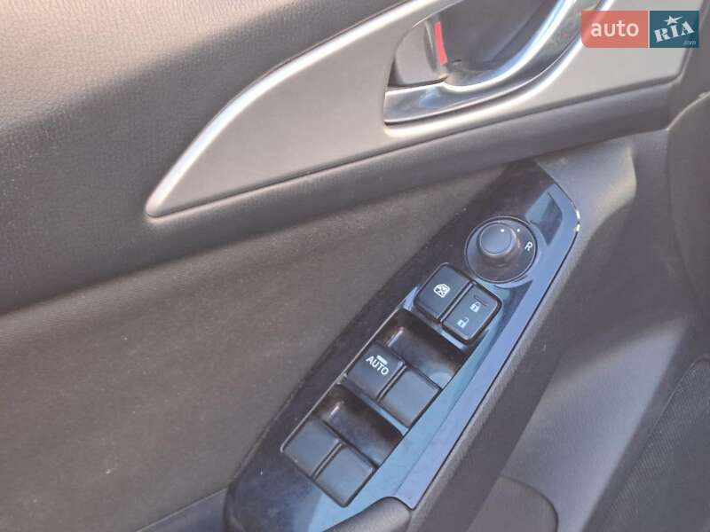 Седан Mazda 3 2018 в Одессе