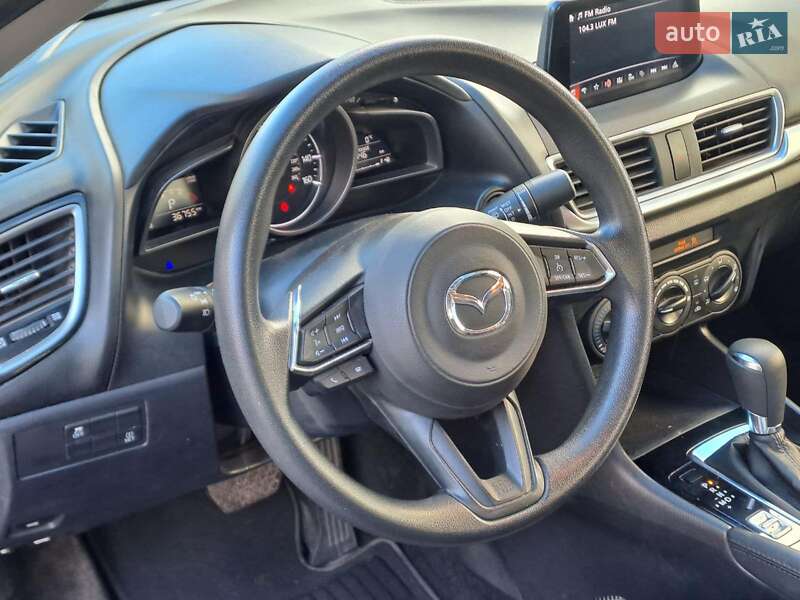 Седан Mazda 3 2018 в Одессе