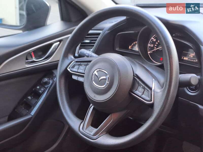 Седан Mazda 3 2018 в Одессе