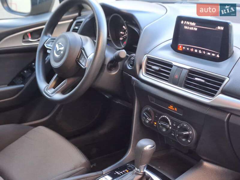 Седан Mazda 3 2018 в Одессе