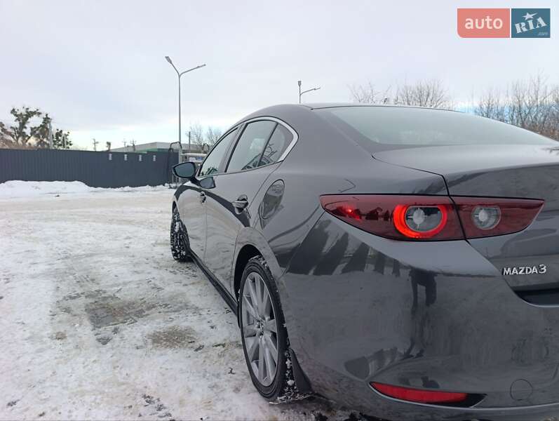 Седан Mazda 3 2022 в Киеве