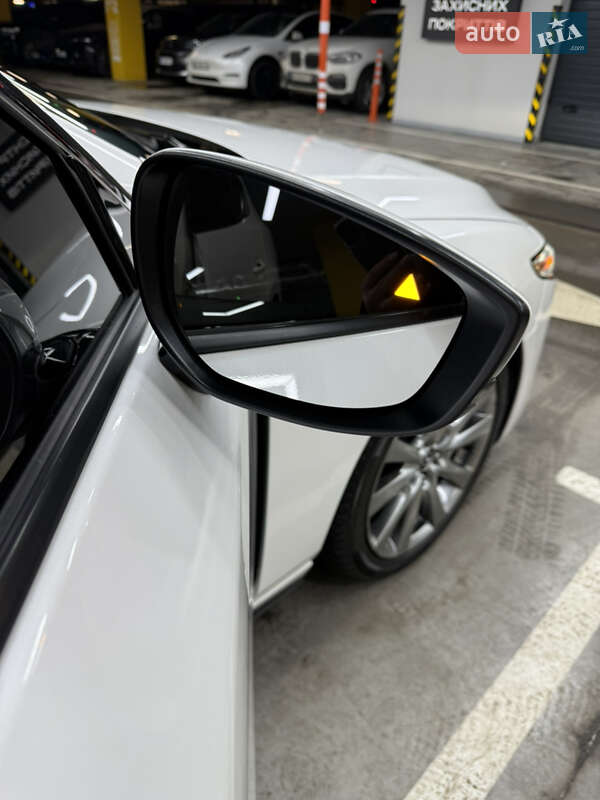 Седан Mazda 3 2020 в Киеве