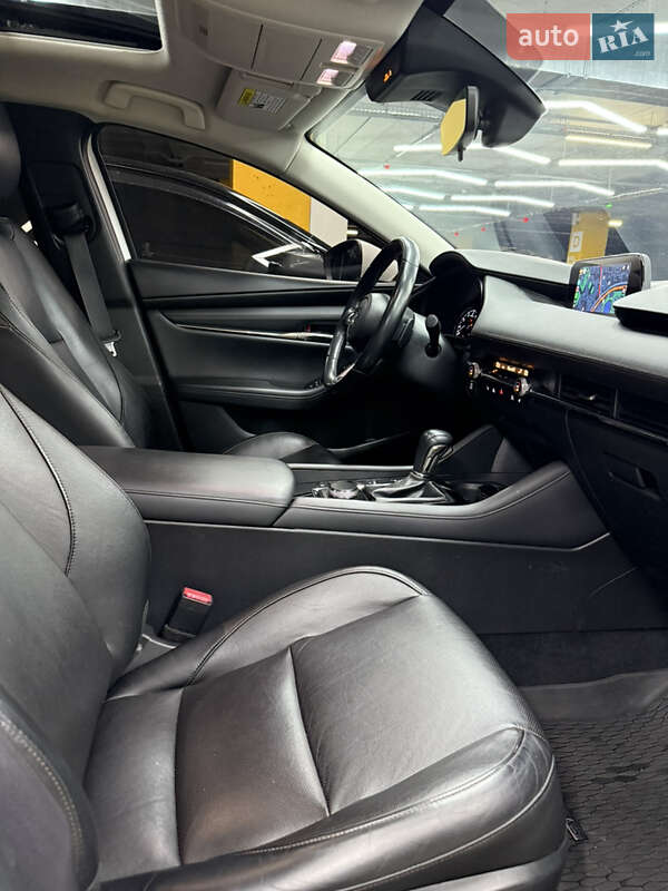 Седан Mazda 3 2020 в Киеве