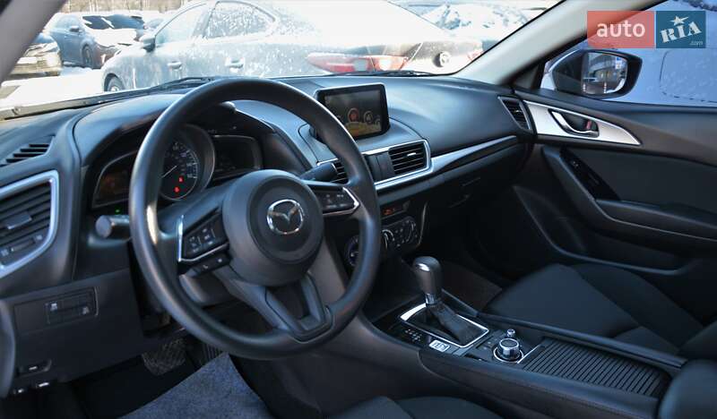 Седан Mazda 3 2017 в Киеве фото 15 Седан Mazda 3 2017 в Киеве