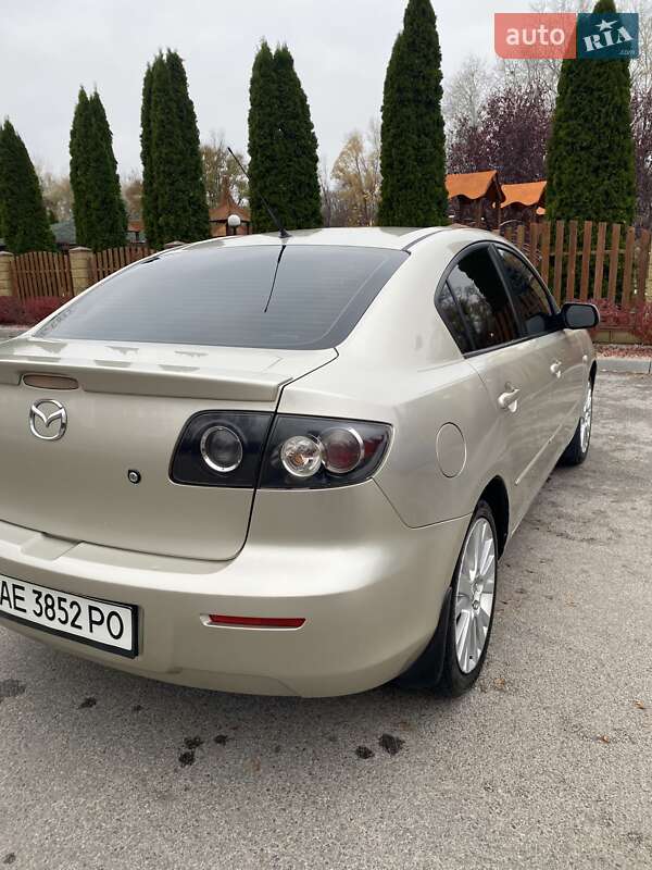 Седан Mazda 3 2006 в Дніпрі