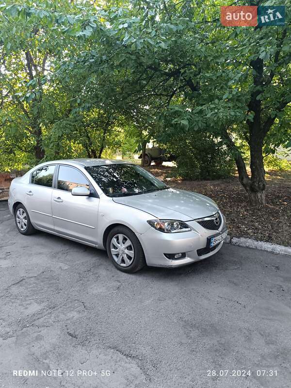 Седан Mazda 3 2004 в Харькове
