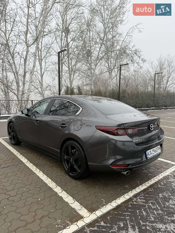 Седан Mazda 3 2021 в Києві