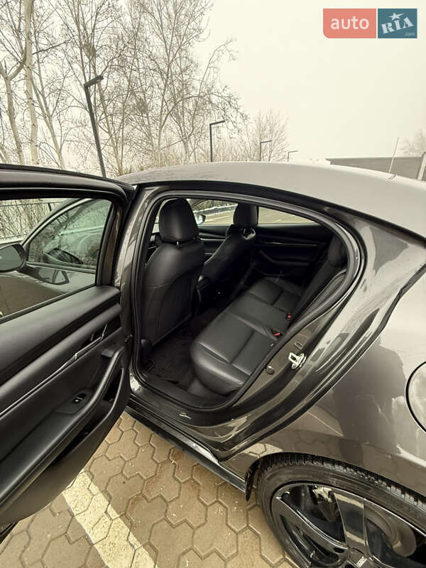 Седан Mazda 3 2021 в Києві