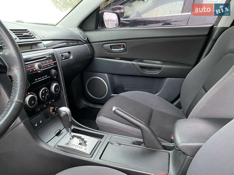 Хэтчбек Mazda 3 2008 в Малине