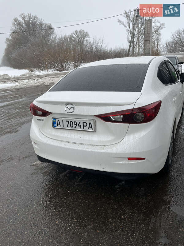 Седан Mazda 3 2014 в Кагарлыке
