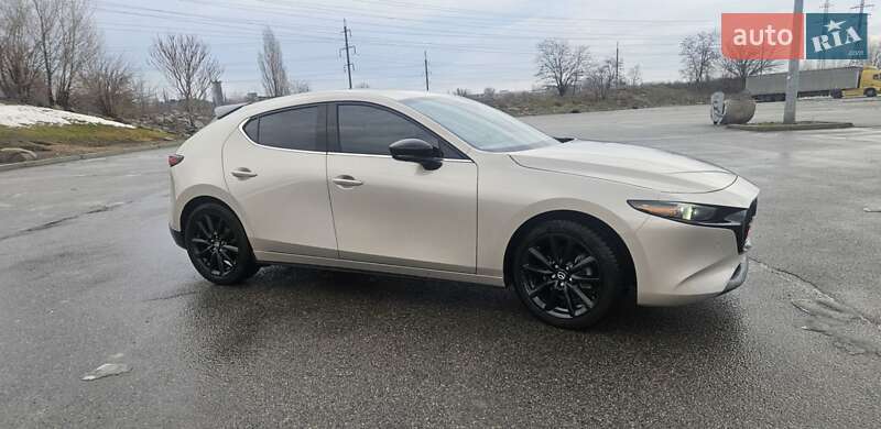 Хэтчбек Mazda 3 2023 в Днепре