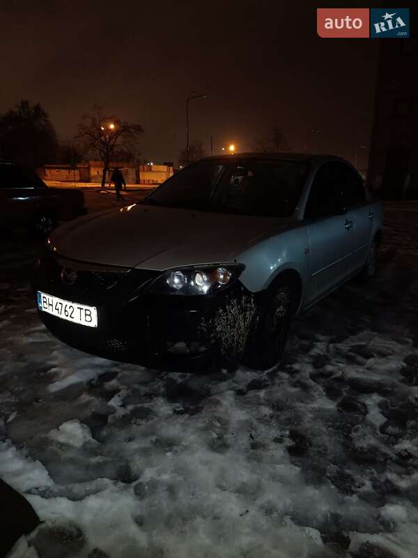 Седан Mazda 3 2004 в Харькове