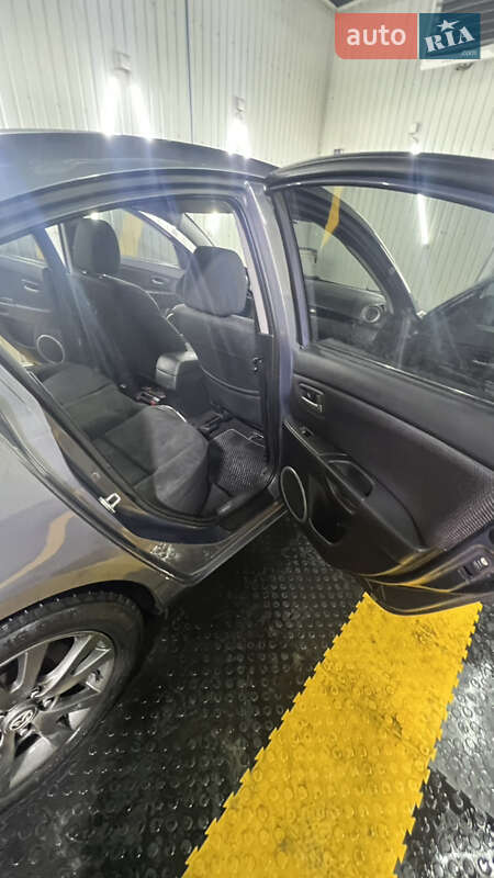 Седан Mazda 3 2007 в Киеве