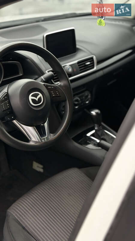 Седан Mazda 3 2014 в Одесі