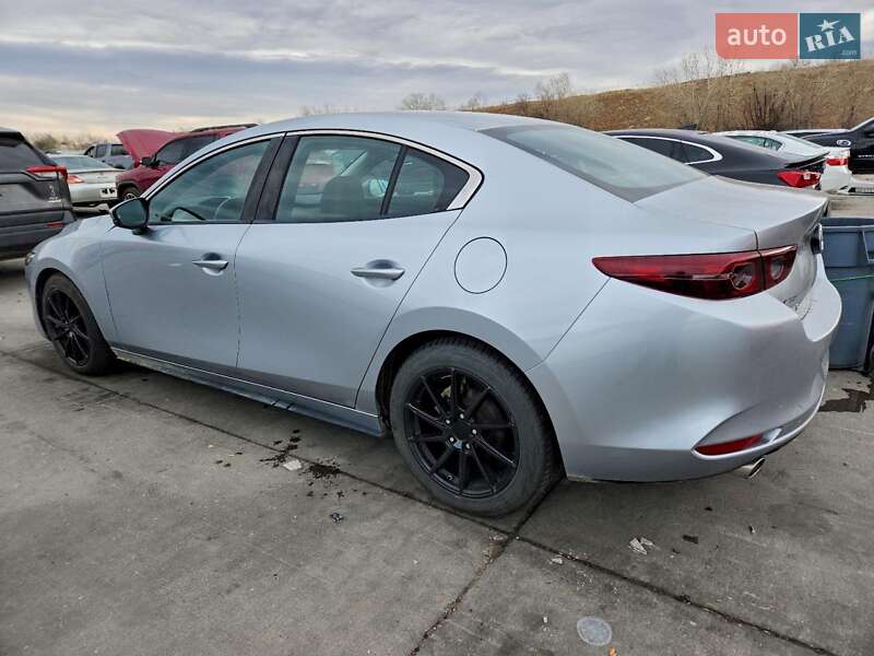 Седан Mazda 3 2020 в Чернигове