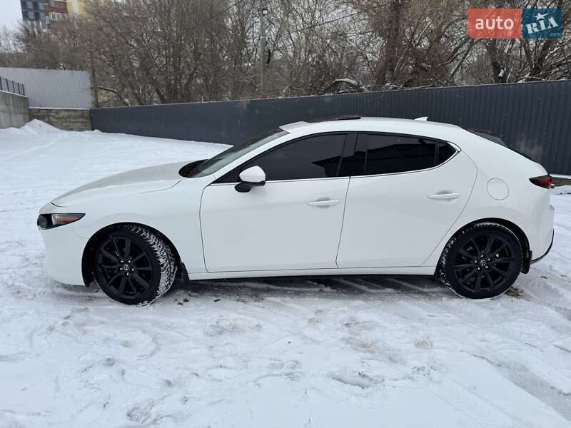 Хэтчбек Mazda 3 2021 в Виннице