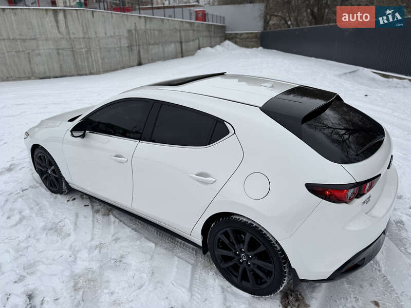 Хэтчбек Mazda 3 2021 в Виннице
