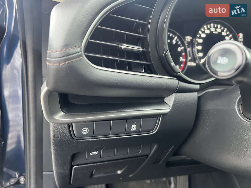 Седан Mazda 3 2020 в Киеве